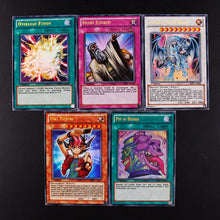 Carregar imagem no visualizador da galeria, Pacote com 100 cartas do Yu-Gi-Oh
